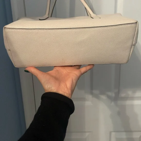 Coach Tote Bag - Picture 2 of 4